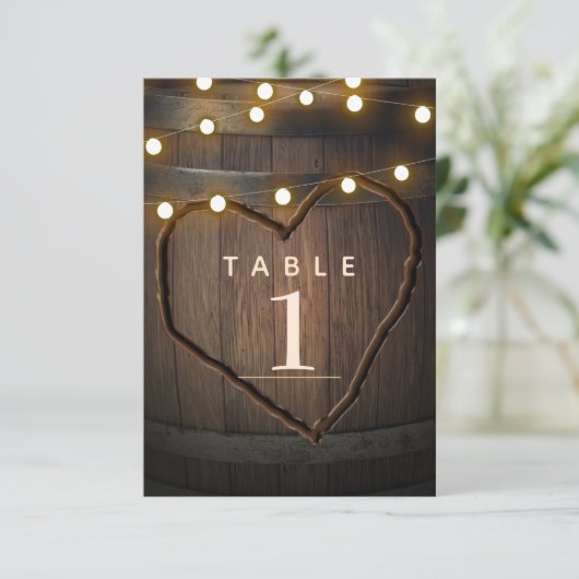 Houten Vat Lichten Rustieke Trouwdatum Nummer Kaart (Staand voorkant)