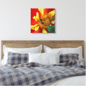 Hover Fly on Orange Collarette Dahlia Floral Canvas Afdruk (Insitu (Slaapkamer))