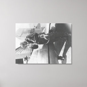 Howard Hughes Pilot Boarding Plane in haar geheel Canvas Afdruk