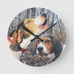 Howling Treeing Walker Coonhound Woodland Clock Ronde Klok
