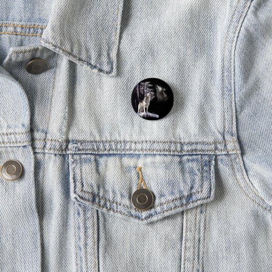 Howling Wolf Wildlife Button (In situ)