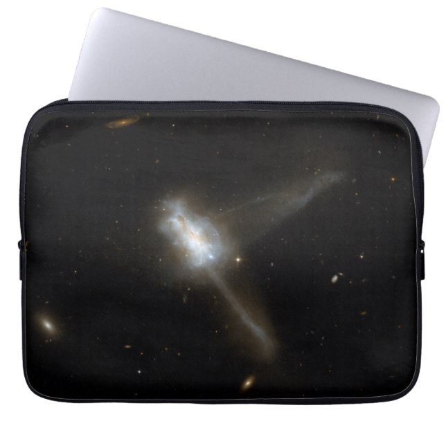 Hubble Interaction Galaxy IC 883 Laptop Sleeve (Voorkant)