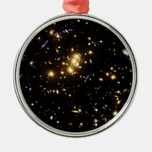 Hubble vindt Dark Matter Ring in Galaxy Cluster Metalen Ornament