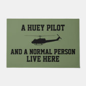 Huey Pilot en Normal Person Deurmat (Voorkant)