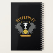 HUFFLEPUFF™ Badger and Cup House Pride Graphisme (Dos)