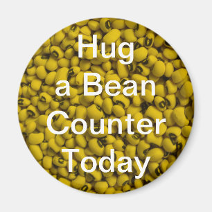 Hug a Bean Counter Magneet