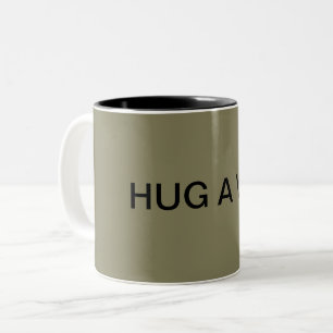 Hug A Vet Tweekleurige Koffiemok