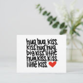 Hug knuffel. Kus kiss briefkaart (Staand voorkant)