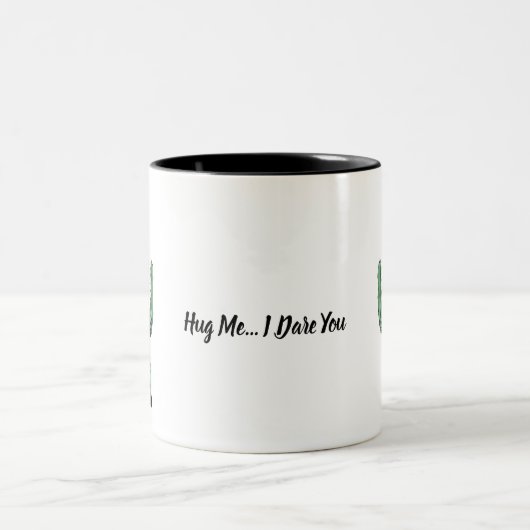 Hug Me Cactus Mug - Conception drôle et audacieuse (Centre)