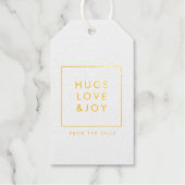 Hugs Love and Joy Stylish KerstGold and White Cadeaulabels (Voorkant)