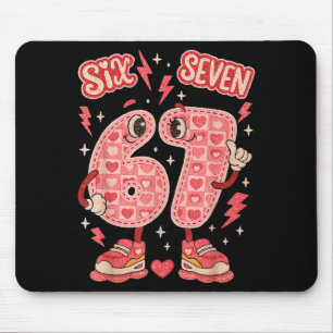 Hugvyn Six Seven Valentijnsdag Liefde 67 Preppy Co Muismat