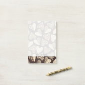 Huid van dieren met hart post-it® notes (Op bureau)