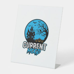 Huidige stemming Halloween Vintage Gravure Vector_ Reclamebord Met Voetstuk
