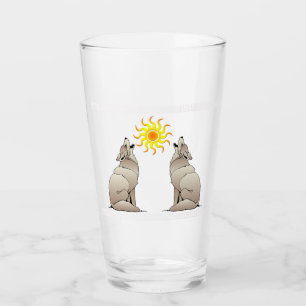 HUILENDE COYOTES ONDER EEN ZUIDWESTELIJKE ZON GLAS