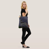 Huilende Wolf (Grijs) Tote Bag (Op model)