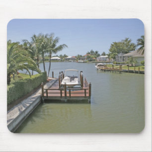 Huizen en steigers aan het kanaal Marco Island Flo Muismat