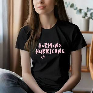 Humoristische zwangerschap baby vingerafdruk roze t-shirt