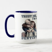 humour DENTISTE, tasse de monogramme personnalisée (Gauche)