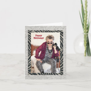 Humoureuze verjaardag die nadenkt over een twee-ho kaart