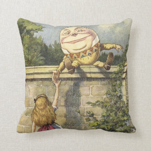 Humpty Dumpty Alice in Wonderland Pillow Kussen