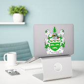 Hunter Family Crest Sticker (Laptop op bureau)