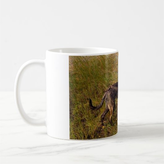 Hunting Plott Hound Dog in Marsh Coffee Mok (Links)