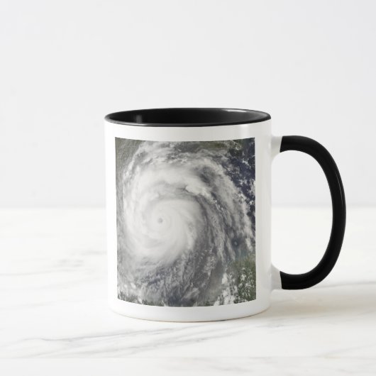 Hurricane Emily Mok (Rechts)