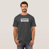 Husband - Mannen Basic Dark T-Shirt (Voorkant volledig)