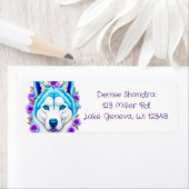 Husky hond met blauwe ogen en bloemen etiket (Insitu)