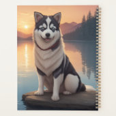 Husky sibérien au bord d'un lac (Dos)