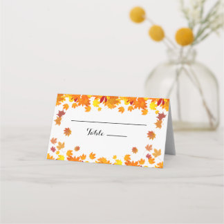 Huwelijk met herfstbladeren in landelijke stijl