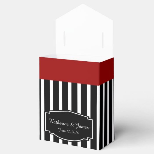 Huwelijksgunsten; B&W Strepen w/Rood, Douanelabel Bedankdoosjes (Geopend)