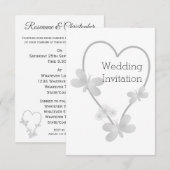 Huwelijksuitnodiging Zilveren Hart Vlinders Kaart (Voorkant / Achterkant)