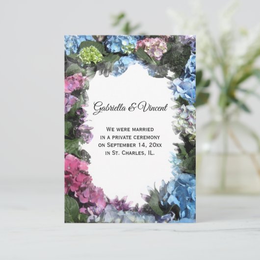 Hydrangea Faire-part de mariage à cadre de fleurs (Debout devant)