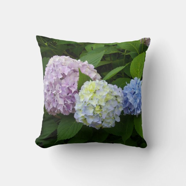 Hydrangeas, roze bloemen, blauwe paarse bloemen kussen (Voorkant)
