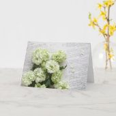 hydrangées blanches avec une carte de voeux en écr (Fleur jaune)