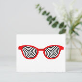 Hypnotiseer zonnebrillen Red Rim The MUSEUM Zazzle Briefkaart (Staand voorkant)