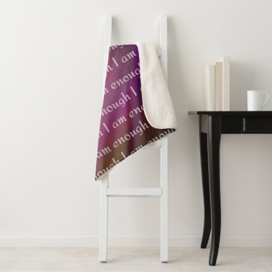 I Am Enough Rainbow Affirmation Pattern Design Sherpa Deken (In situ)