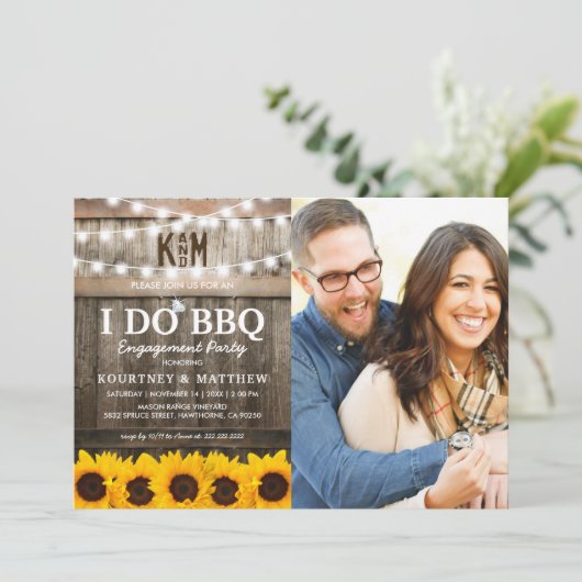 I DO BBQ Rustic Sunflower Photo Engagement Party Kaart (Staand voorkant)