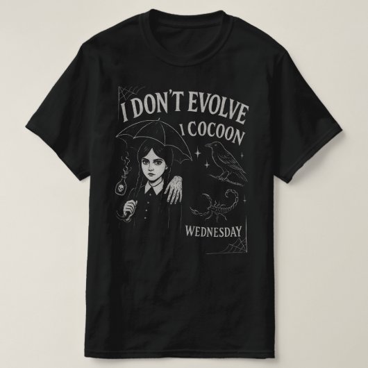 I Don't Evolve I Cocoon Gothic Graphic T-shirt (Design voorkant)