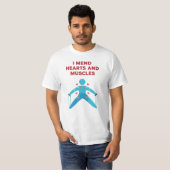 I Mend Hearts and Muscles Physical Therapist Valen T-shirt (Voorkant volledig)