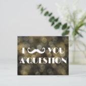 I Mustache You A Question Bokeh Lights Invitations (Debout devant)
