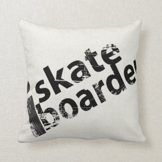 i Skateboard Pillow Black and White Throw Kussen