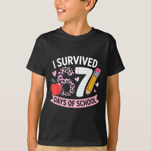 I Survived 67 Days Of School Funny Meme Student Te T-shirt (Voorkant)