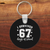 I Survived 67 Days Of School Funny Meme Teacher St Sleutelhanger (Voorkant)