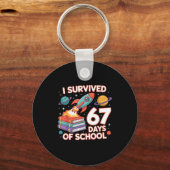 I Survived 67 Days Of School Funny Six Seven Space Sleutelhanger (Voorkant)