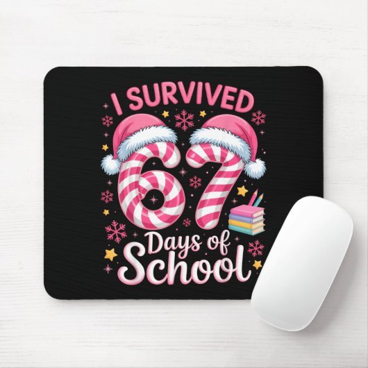 I Survived 67 Days Of School Funny Student Winter  Muismat (Met muis)