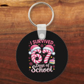 I Survived 67 Days Of School Funny Student Winter Sleutelhanger (Voorkant)