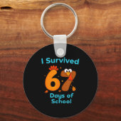 I Survived 67 Days Of School Funny Turkey Thanksgi Sleutelhanger (Voorkant)