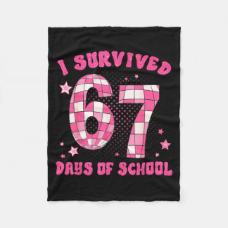 I Survived 67 Days Of School Teachers Students Six Fleece Deken